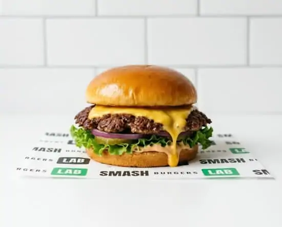 Le Smash Solo, un steak et cheddar fondant